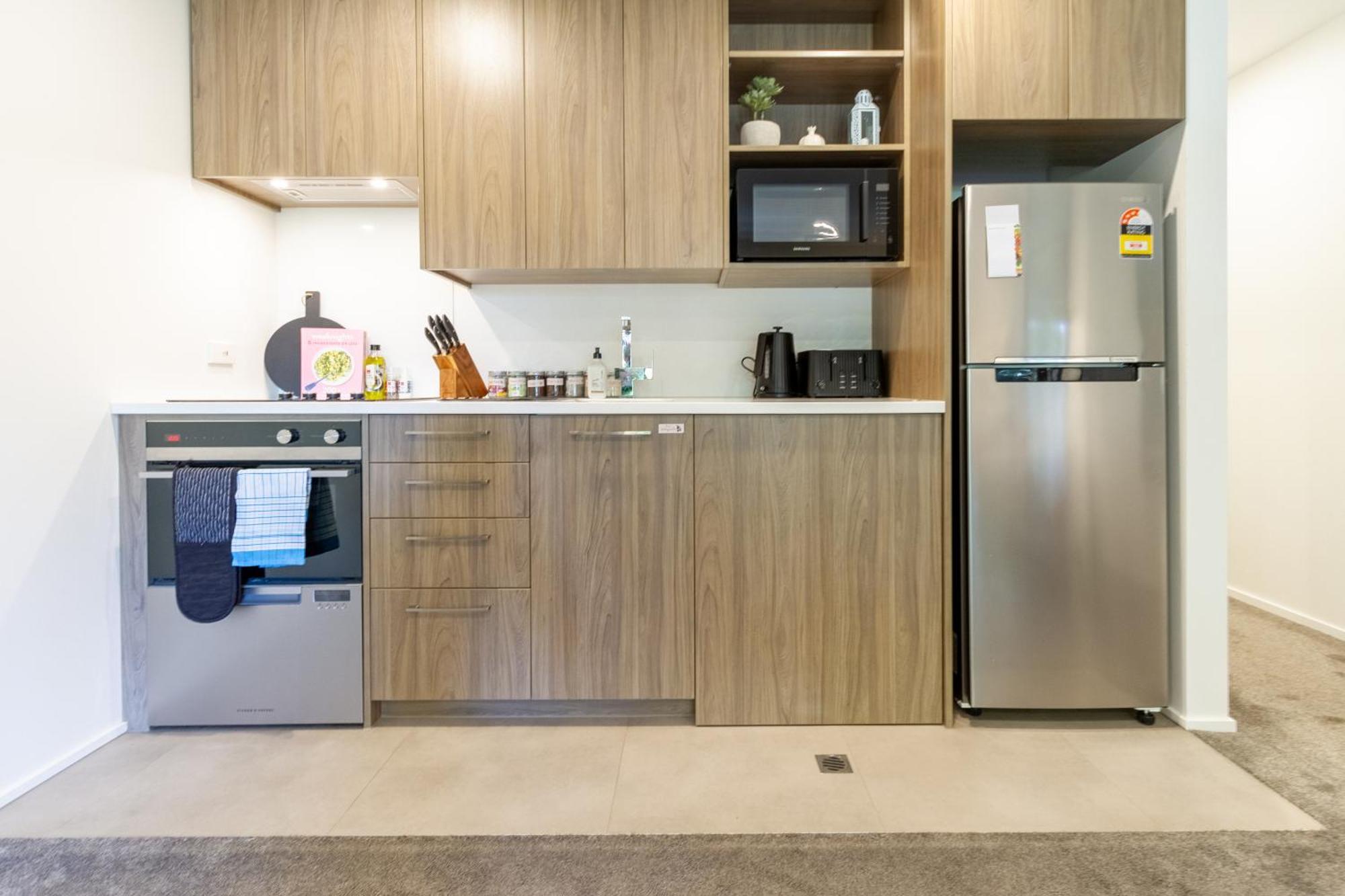 Cozy 1-Bed Apartment With Park Views, Sleeps 4 كريستتشيرش المظهر الخارجي الصورة