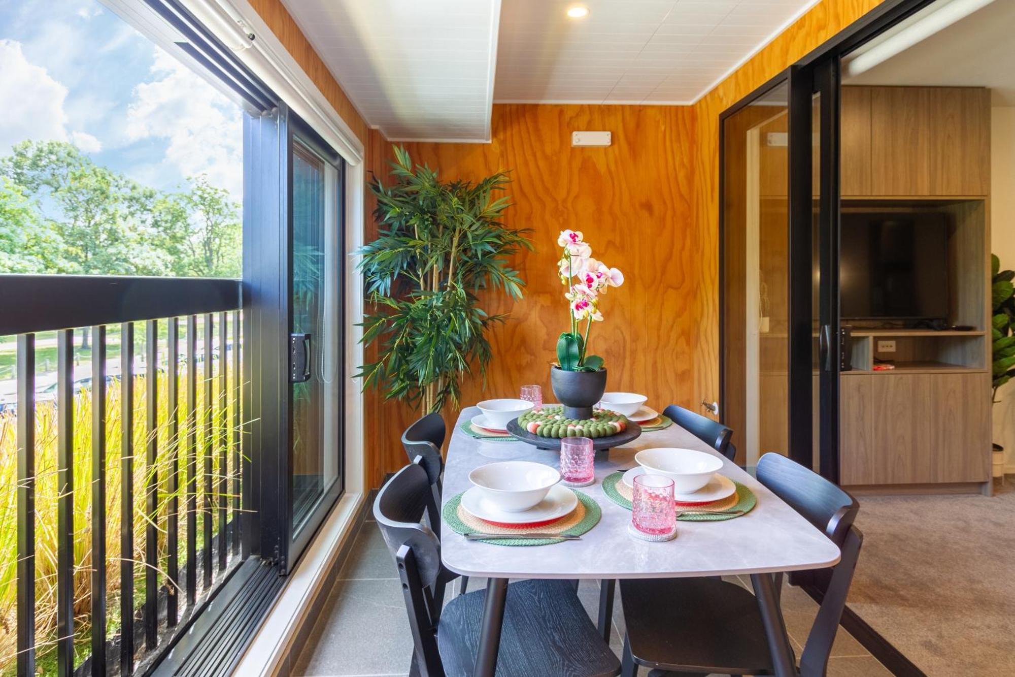 Cozy 1-Bed Apartment With Park Views, Sleeps 4 كريستتشيرش المظهر الخارجي الصورة