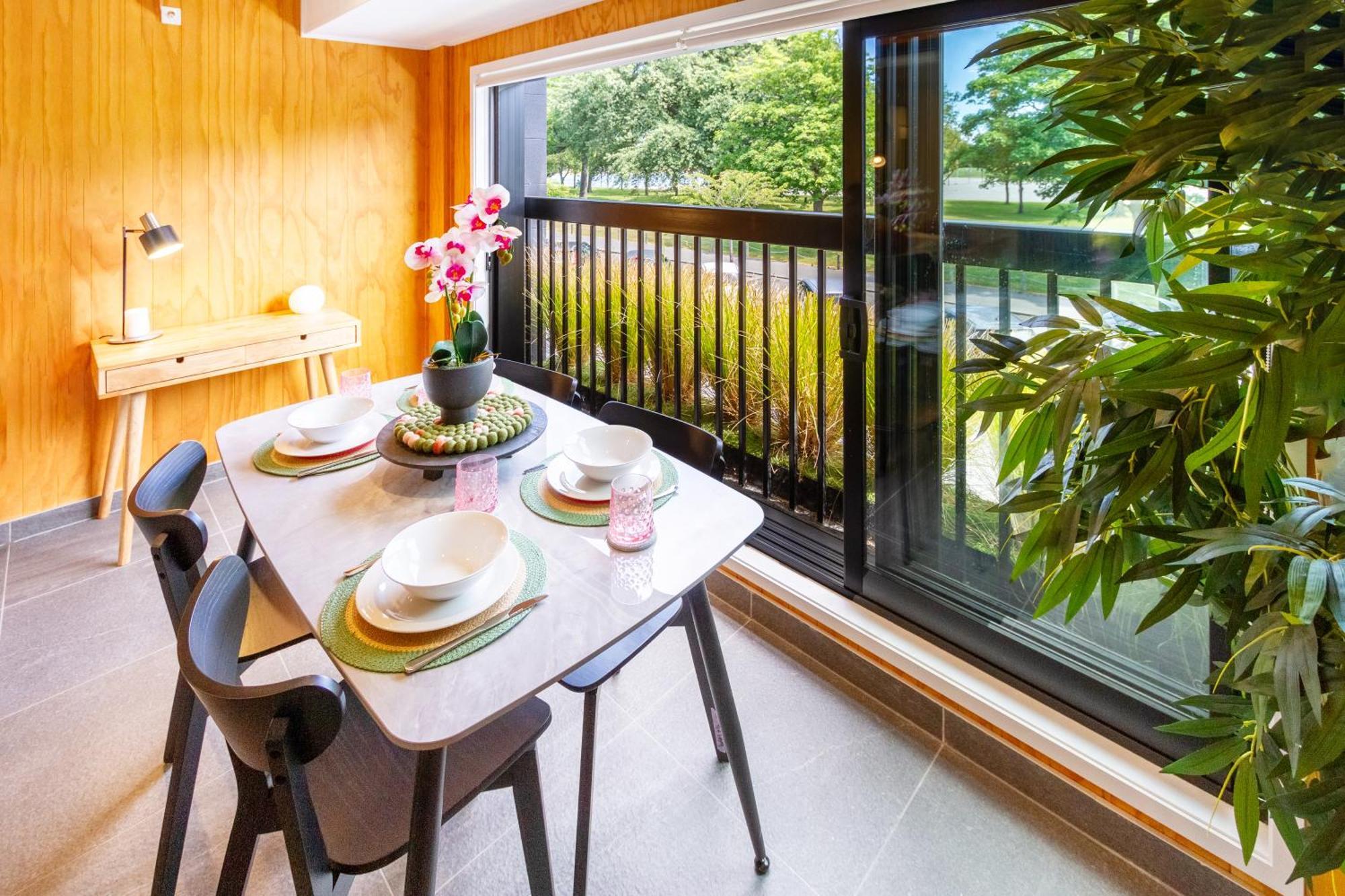 Cozy 1-Bed Apartment With Park Views, Sleeps 4 كريستتشيرش المظهر الخارجي الصورة